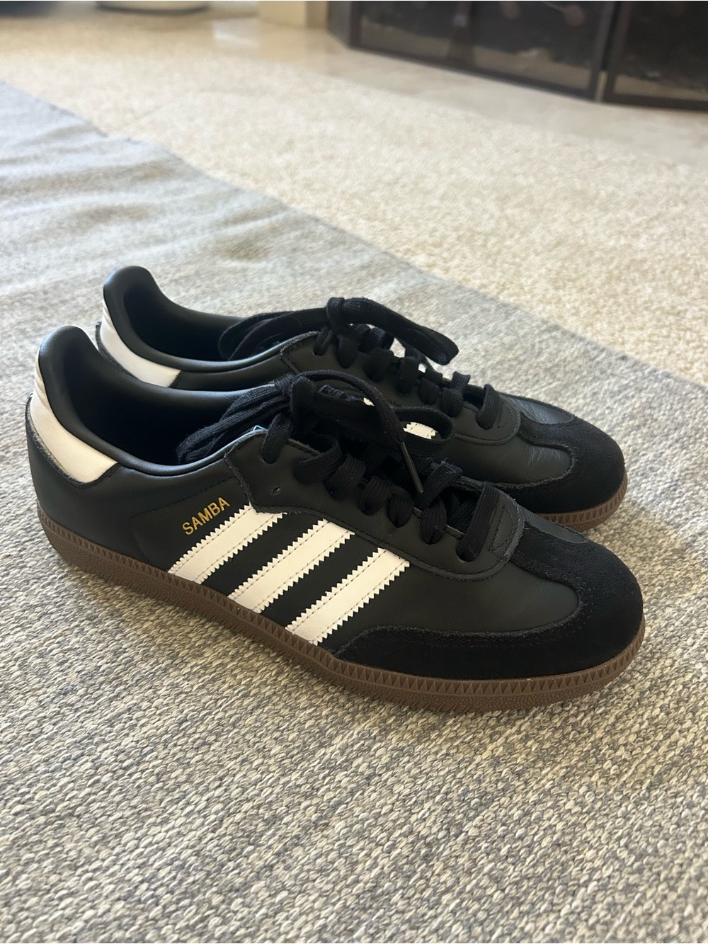 adidas Samba Sneakers - Black/White with Gum Sole